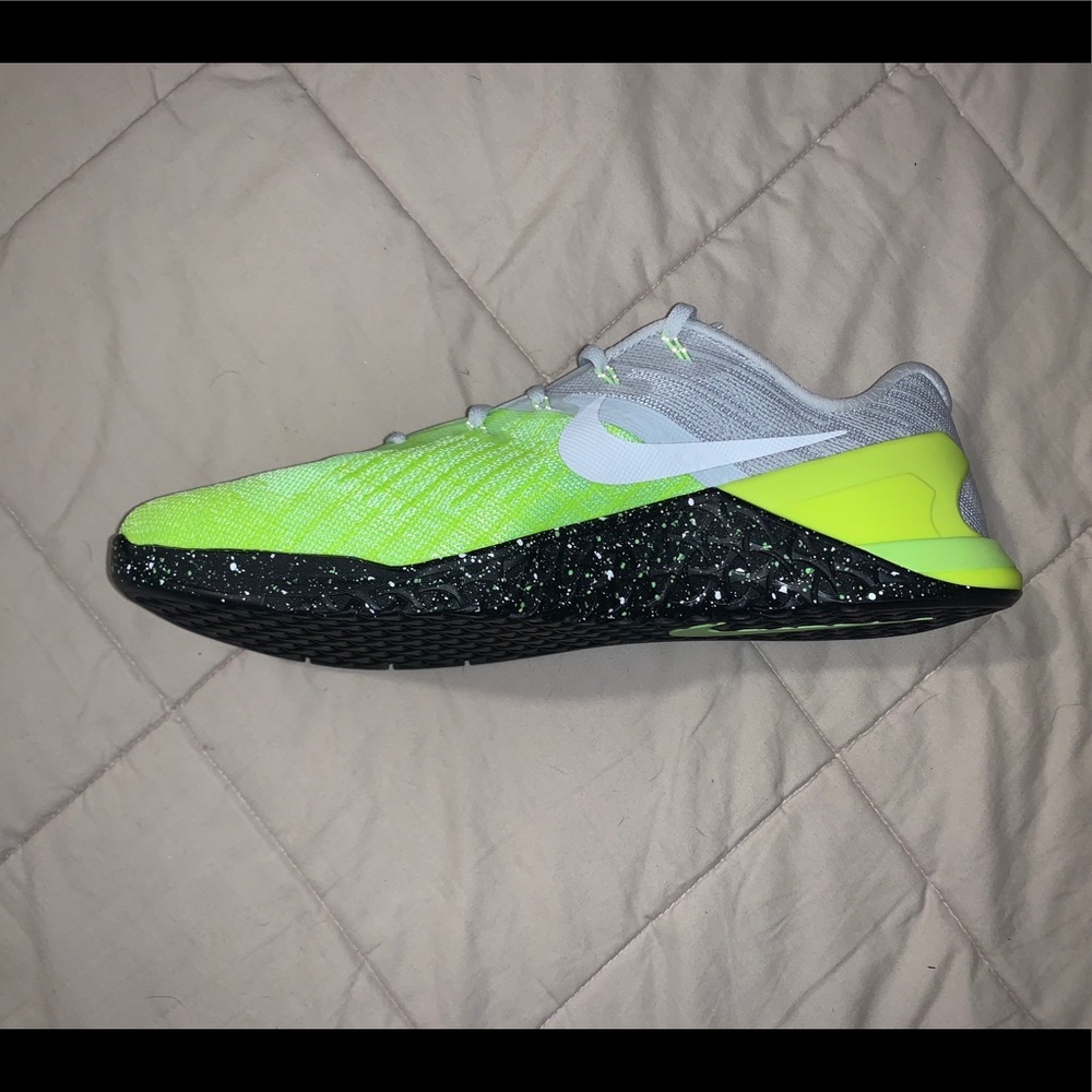 Nike Metcon 3 Pure Platinum Volt Black
